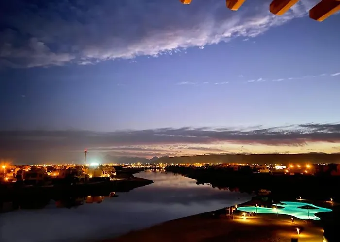 Artsy 1 Bedroom Apt/ Free Pool & Lagoon Access @elgouna Apartment