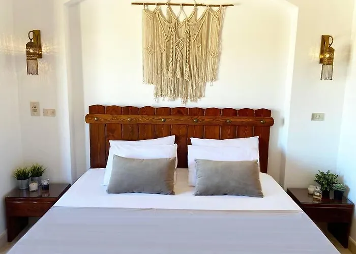 Artsy 1 Bedroom Apt/ Free Pool & Lagoon Access @elgouna Apartment